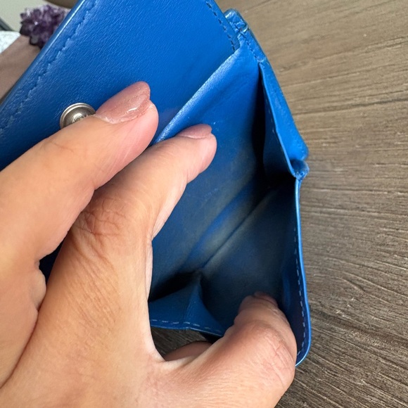 Bottega Veneta Blue Intrecciato Leather Wallet - Picture 10 of 12